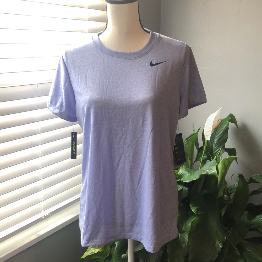 Women’s Dri Fit Legend Tee